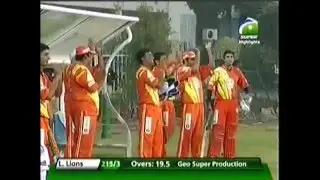 Abdul Razzaq 71* (29) vs Karachi Dolphins in Final 2010 | Lahore Lions