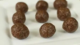 (No Bake) Protein Power Balls | Gluten Free | Paleo by Rockin Robin