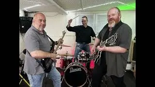 Andr&eacute; Deininger Trio - All you Zombies (The Hooters Cover)