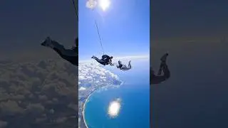 💍 Love Takes Flight: Skydiving Proposal! 🪂❤️ #SkydivingProposal #LoveInTheAir #TrendingNow