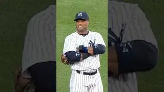 #RobinsonCano was not happy with Eduardo Nunez for calling for the pop up #mlb #baseball #yankees