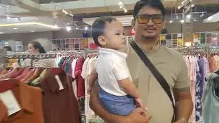Window Shopping at HONG NAGA CITY 