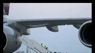 Qatar Airways CEO Response to Aljazeera's report on the 787    He SMACKs Aljazeera DOWN!