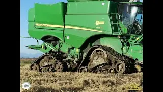 John Deere S harvester with 4 tracks