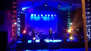 sound engineer keliling Indonesia with Vivo band @ monas