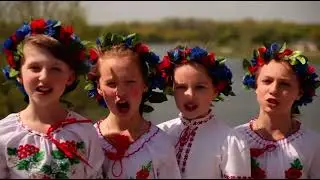 Slava Ukrayini - Children singing State of Anthem of Ukraine
