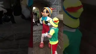 When Pinocchio met Pinocchio-Disneyland Paris Feb 2020