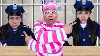 Ellie y Charlotte persiguen a Niño Travieso 🚓😆
