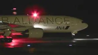 [夜の富山空港 B777] ANA Boeing 777-200 JA712A NIGHT TAKE-OFF TOYAMA Airport 2011.11.11