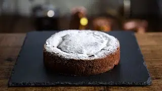 How to make Roasted Strawberries Chocolate Cake