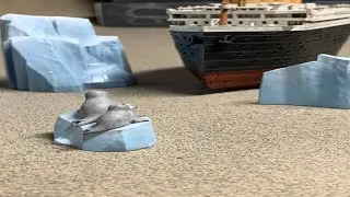 Titanic with seals and iceberg scene model kit review ( the best thing ever!)