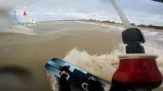 Chatelaillon grosse vagues en 10m&sup2; F-one bandit 2019