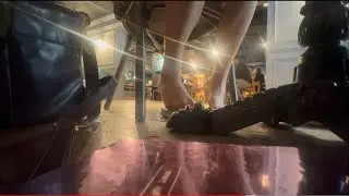 ASMR under the coffee shop table ☕️🥿