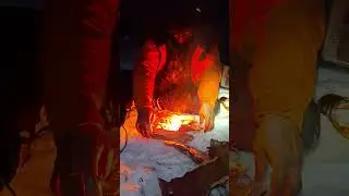 #wintersurvival  #survivaloutdoors  #shorts  #camping #winteractivities #southkorea #uzbekistan