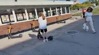 Ваномас сбегает от эмо-фаната в Метро