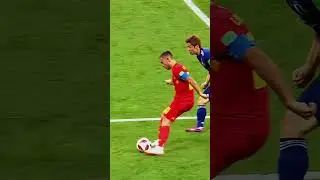 Hazard➡️ Fellaini