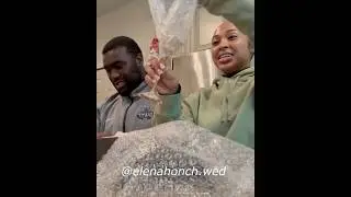 Cute unboxing video from Savian Jordan. Personalized Wedding Flutes in Gold #wedding #gift #bride