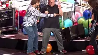FOO FIGHTERS with TENACIOUS D & SLASH - Immigrant Song @The Forum 01-10-2015