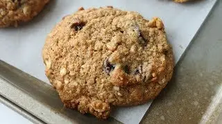 How To Make THE BEST Healthy Oatmeal Raisin Cookies Recipe | ONLY 100 CALORIES