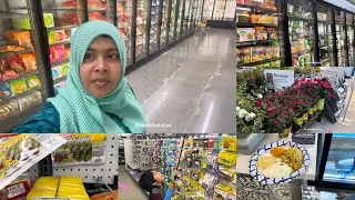 আমেরিকায় বাড়ির পাশে নতুন বাজার খোলা উপলক্ষে ফ্রিতে অনেক কিছু দিচ্ছে আজ