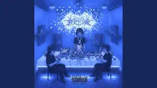 UN AÑO (feat. Ivan Travf)