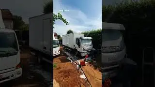 truck washing (time lapse)