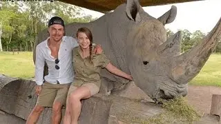 Derek Hough Visits Bindi Irwin at Australia Zoo, Melissa Joan Hart Recalls the ‘90s
