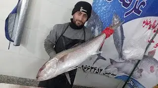 Cutting Fish Market Greater Amberjack And Cleaning Fastest With Japanese Styles