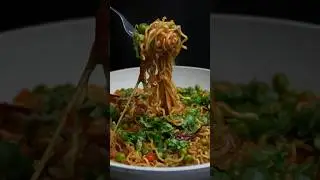 Spicy Tadka Maggi | Monsoon Special Street Style Recipe 🌶️🌧️🍜 #shorts