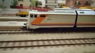Problemi E646 049 Hornby Rivarossi rumore trasmissione? Cosa ne pensate? Sapete aiutarmi??? 