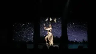 Mara de Nud&eacute;e - Effeuilleuse burlesque - 