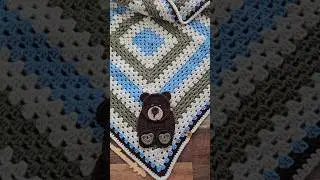 Custom bear baby blankets at www.southerncraftgifts.com #crochet #babyblanket #giftsforkids