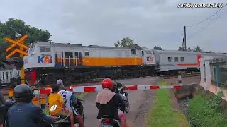 Palang Pintu Kereta Api | Railroad Crossing In Indonesia | Januari2026 | Ka Manahan & Ka Purwojaya