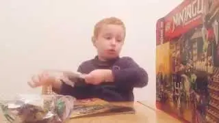 Unboxing Lego Ninjago 70748