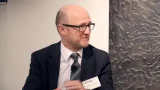 За пределами зала заседаний: цифровая революция с участием генерального директора Myer Ричарда Амберса