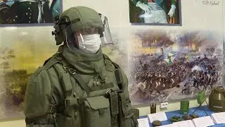 Александр Цыбульский посетил Военный учебный центр САФУ
