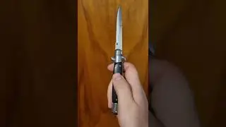 Switchblade Stiletto knife