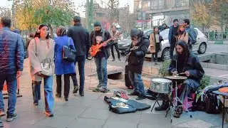Street Music Performance in TEHRAN, IRAN / اجرای موسیقی در خیابان ولیعصر تهران