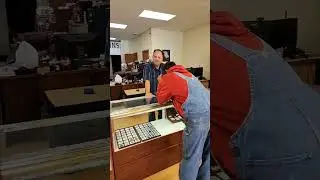 Кто здесь? Предварительная встреча перед выставкой монет!