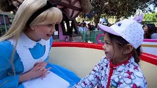 We Have Our Own Mad Tea Party with Alice at Disneyland [Ride on Tea Cups] - Fastpass 2 Fun