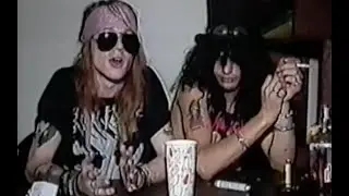 Axl And Slash Intervew - Tattoos, Signing Autographs and Drink | Late 80s