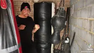 Iron Jab Cross On The 3 In 1 Bag With A Resistance Band