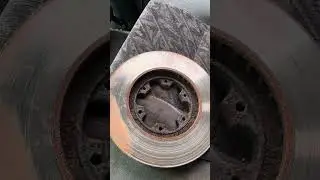 &iquest;Conviene rectificar un disco de freno o comprarlo la pieza nueva?