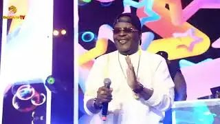 SIR SHINA PETERS ELATES THE CROWD AT DJ JIMMY JATT'S REWIND FLASHBACK CONCERT 2025 IN LAGOS