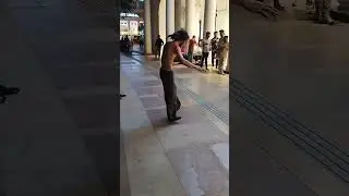 STREET DANCER AT CANAUGHT PALACE DELHI @varundagar03 #busker #cpdelhi #Varundagar #dance #delhi
