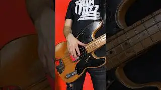 3 reasons why bass players love flatwound strings! #bass #bassguitar