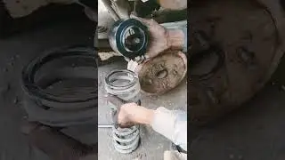 ecco rear shocker coil pad change 😁😂#trending #mechanic #car #trend
