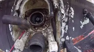 1988 Sun Runner 318 Classic (video 4 starboard engine removal, part2)
