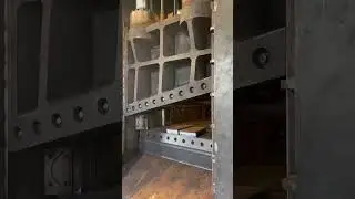 630T scrap metal shear cutting 70mm thickness steel plate #scrapshear #scrapmetalshear