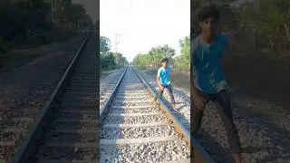 train a rahi hai #shortvideo #viralvideo #funny #ternding